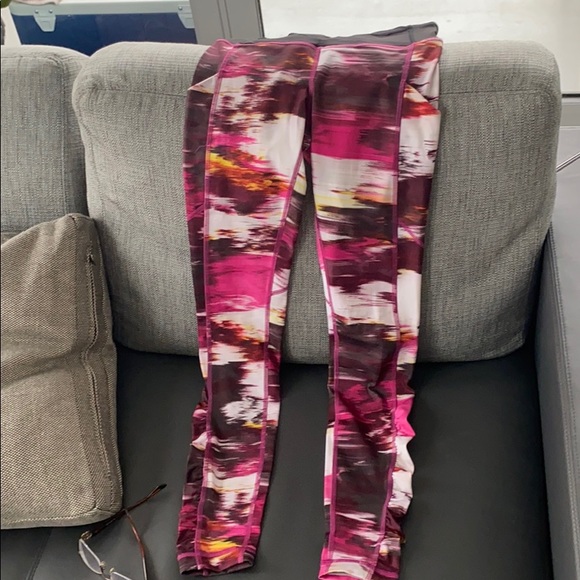 Lululemon leggings - Picture 2 of 8